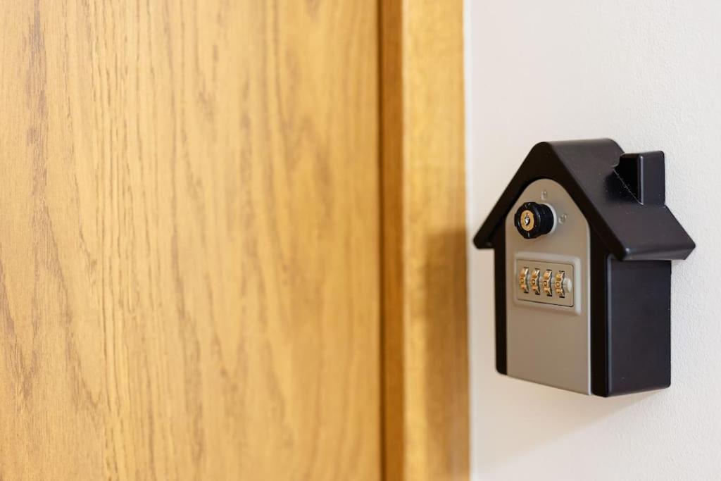 Apartman Lux Self Check-In Virovitica Exterior photo